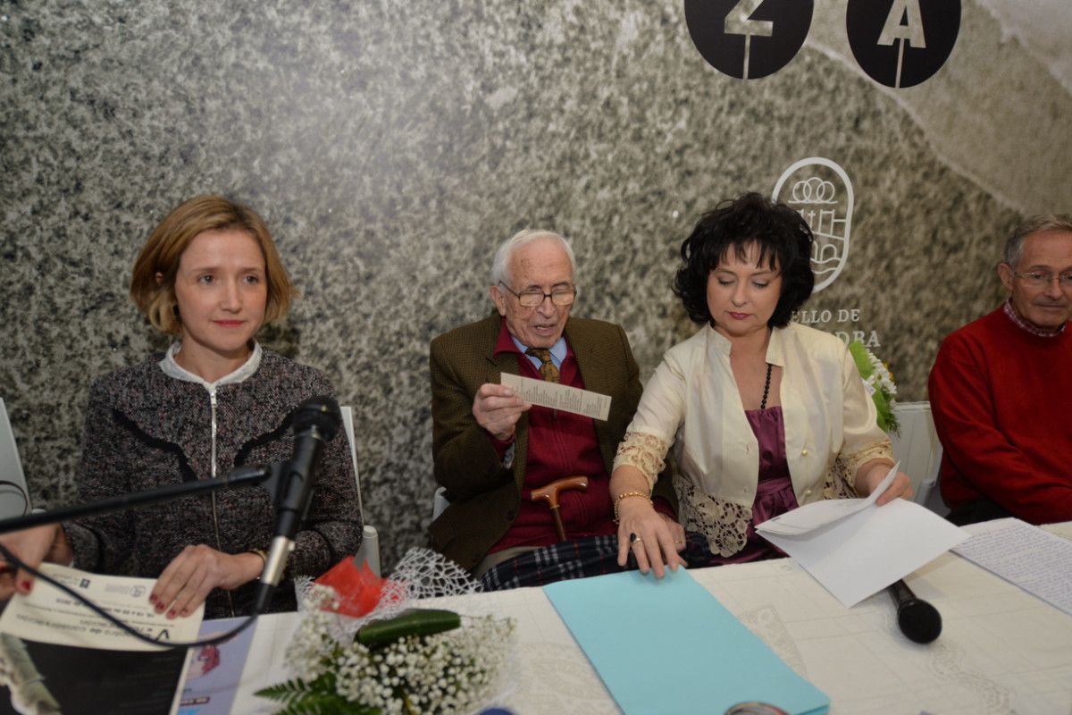 Presentación en Tomeza del libro 'Xosé Neira Vilas e Anisia Miranda no corazón dos nosos nenos'