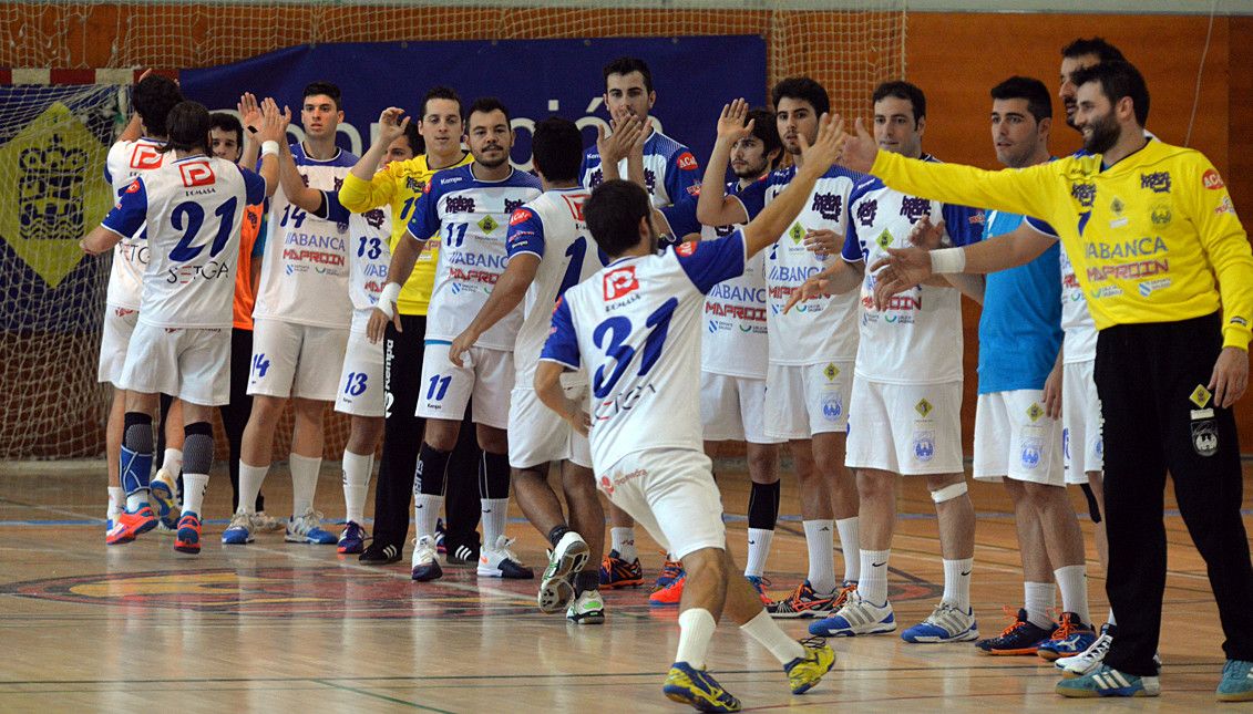 Equipo do Cisne antes do partido ante o Juanfersa Gijón