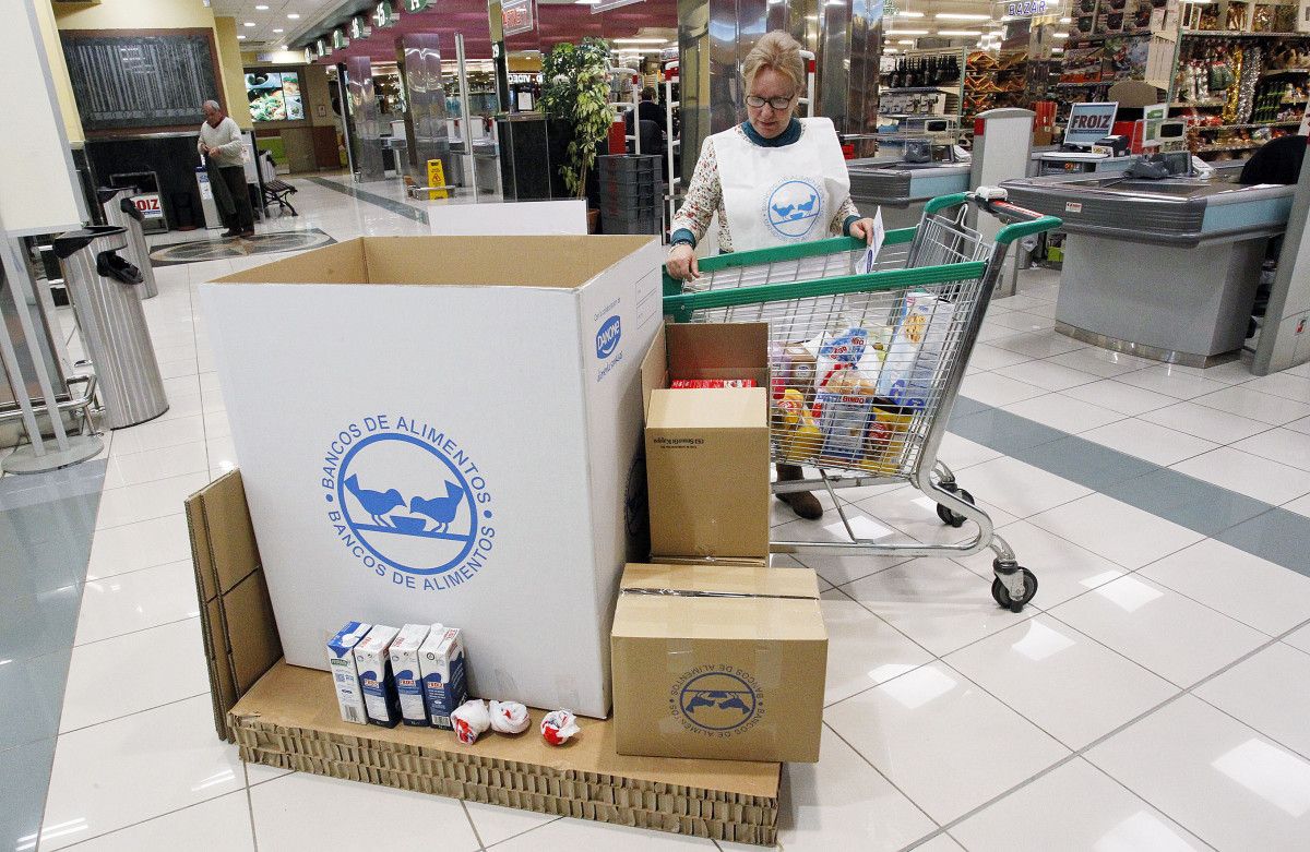 Recollida solidaria de comida organizada polo Banco de Alimentos (arquivo)