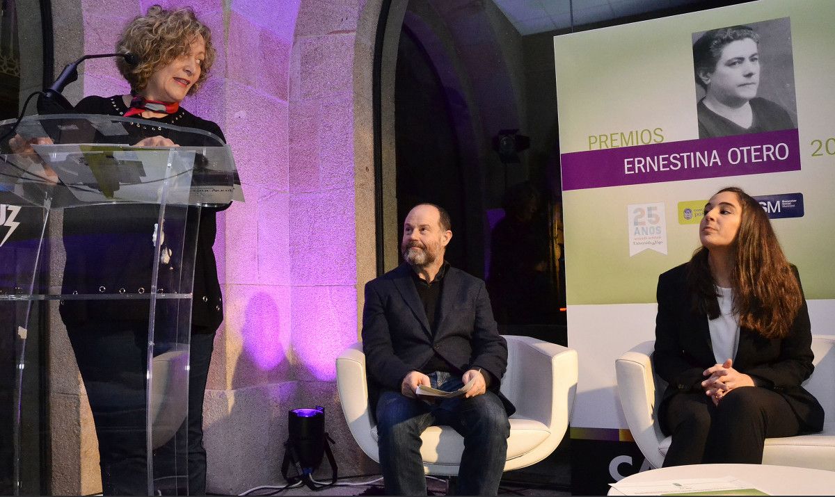Entrega en Pontevedra da segunda edición dos premios Ernestina Otero