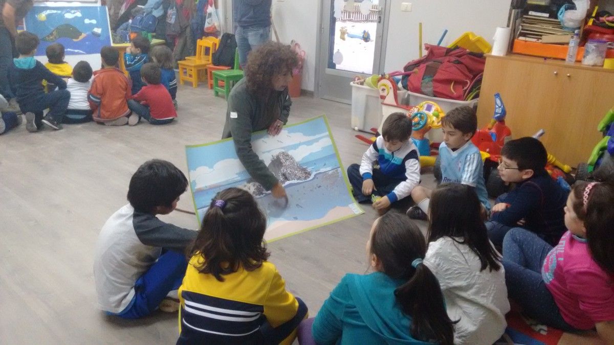 Nenos da ludoteca de Poio participan no proxecto divulgativo sobre o Parque Nacional das Illas Atlánticas	