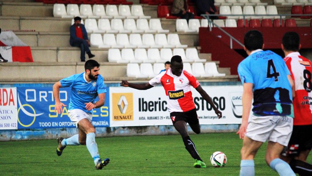 Partido entre Arosa e Ribadeo na Lomba