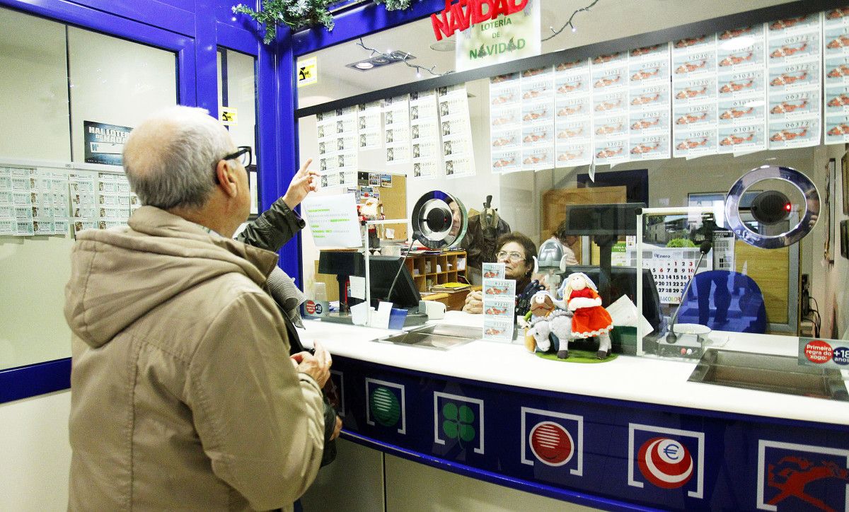 Venda de lotaría de Nadal nunha administración de Pontevedra