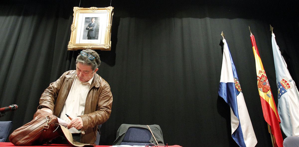 Fernández Lores antes del pleno