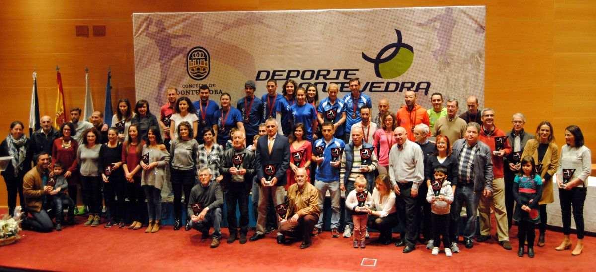Foto de familia dos gañadores da terceira edición do CCCP