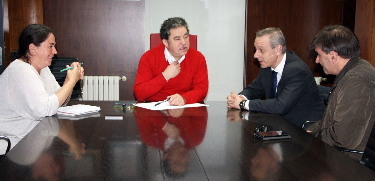 Reunión entre Concello e presidentes das federacións española e galega de balonmán