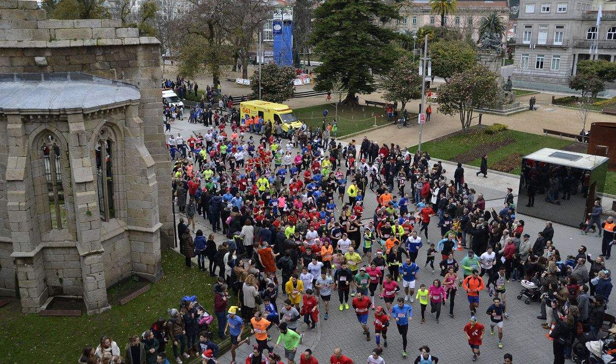 Participantes na carreira popular de San Silvestre 2015