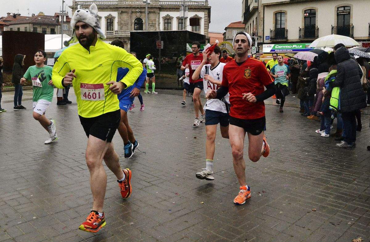 Participantes en la carrera popular de San Silvestre 2015
