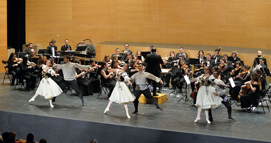 Concerto de Aninovo 2016 coa Orquestra Filharmónica Cidade de Pontevedra e o Ballet Norte