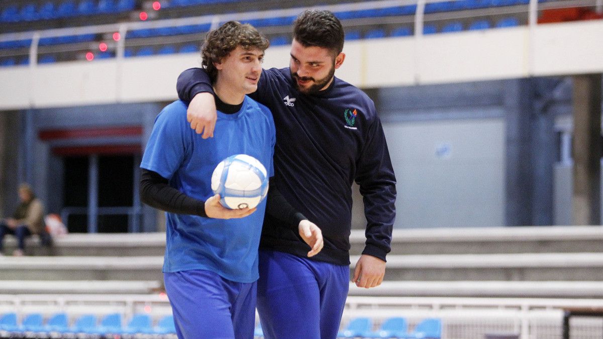 Carlos García y Samu Gómez en un entrenamiento del Teucro en el Municipal