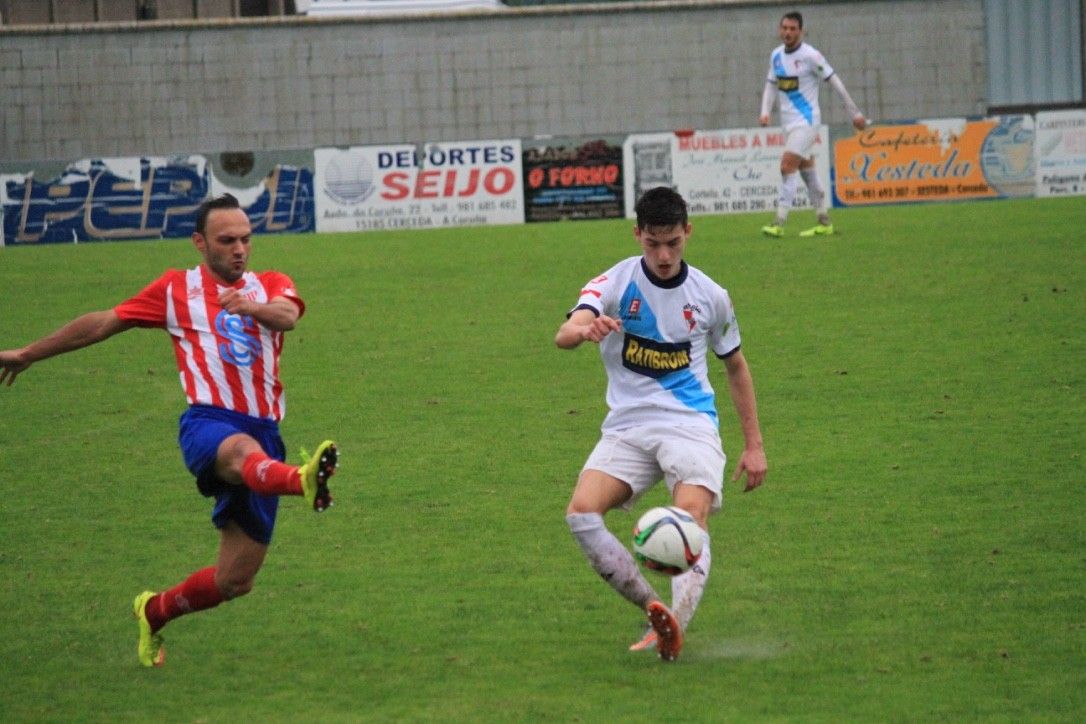 Partido entre Cerceda e Arosa no Roxo