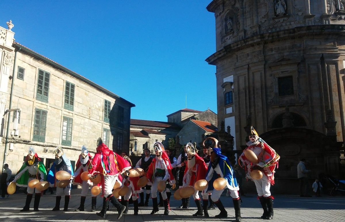 Pantallas de Xinzo de Limia nas rúas de Pontevedra Pantallas de Xinzo de Limia nas rúas de Pontevedra