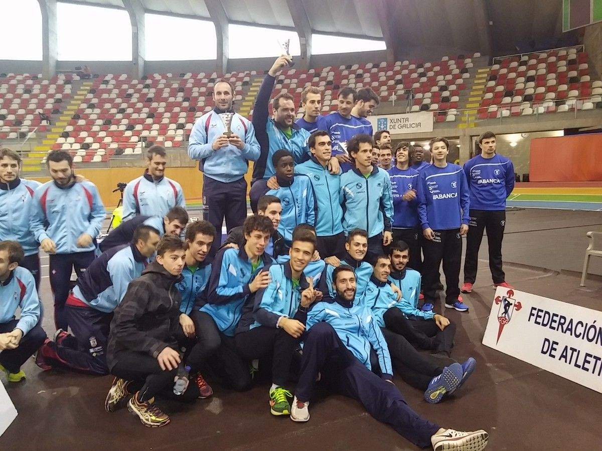 Equipo masculino da Sociedad Gimnástica, campión da Copa Galicia de pista cuberta