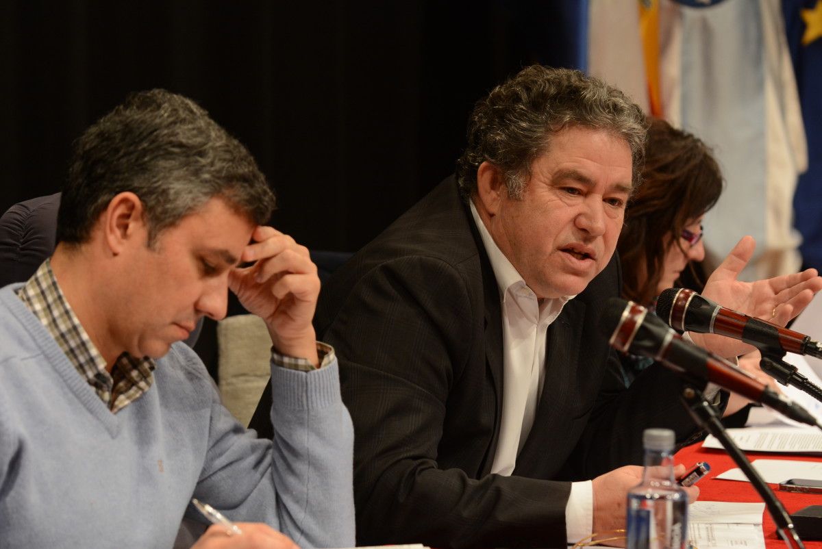 Miguel Anxo Fernández Lores, alcalde de Pontevedra, en el pleno municipal