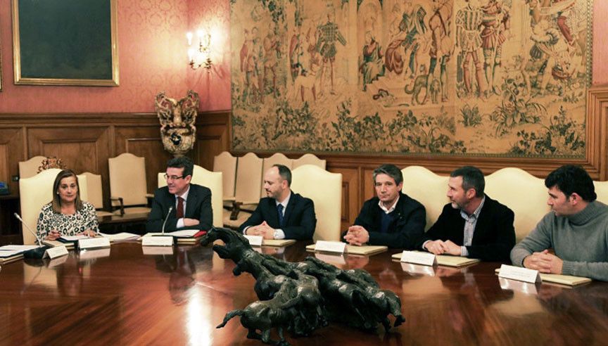 Sinatura do convenio da Deputación coa EOI