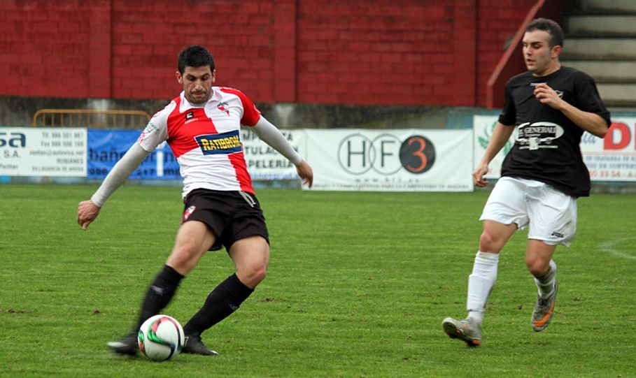 Partido entre Arosa e CD Barco na Lomba