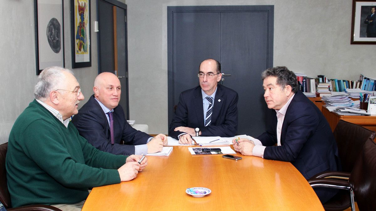 Reunión entre o conselleiro de Sanidade e o alcalde de Pontevedra