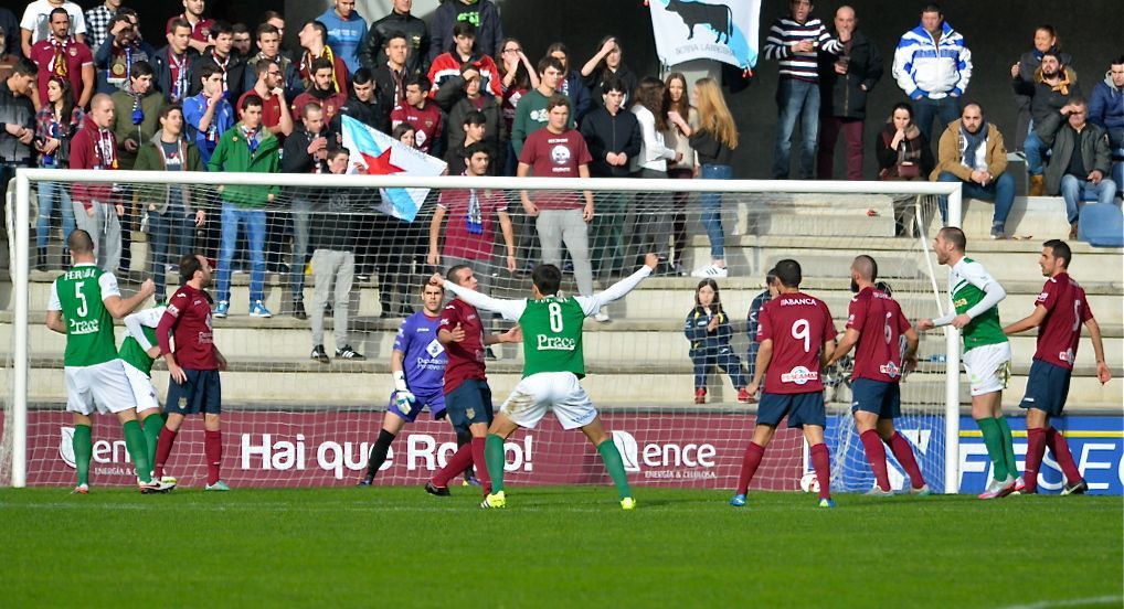 Partido entre Pontevedra y Racing de Ferrol en Pasarón Partido entre Pontevedra y Racing de Ferrol en Pasarón
