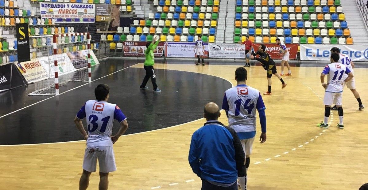 Partido entre Alarcos Ciudad Real e Cisne no Quijote Arena