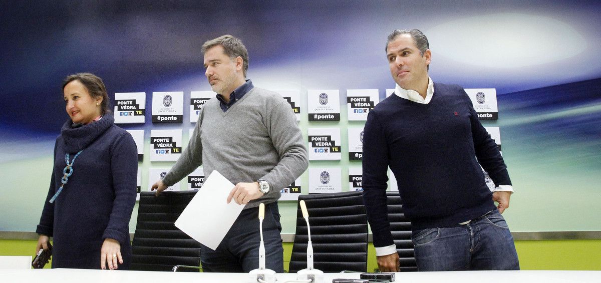 María José Rodríguez Teso, Jacobo Moreira e Rafael Domínguez, concelleiros do PP