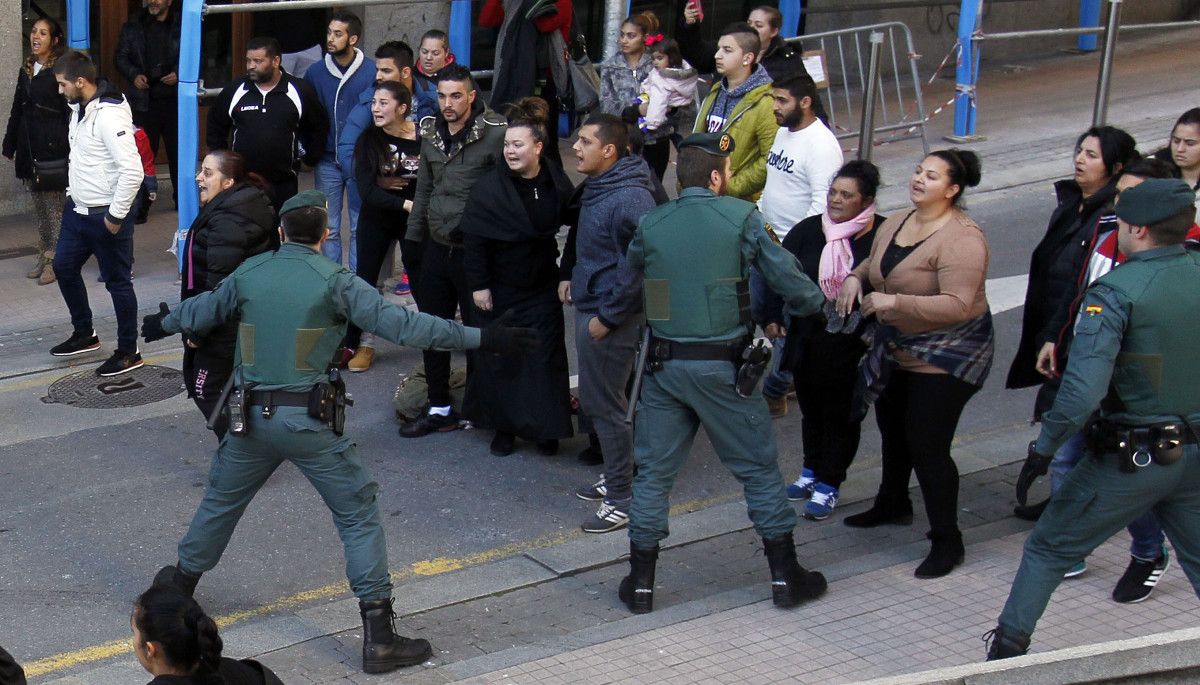 Momentos de tensión dos familiares de 'Lupe' Jiménez no xuizo contra José Luis Cortiñas Momentos de tensión dos familiares de 'Lupe' Jiménez no xuizo contra José Luis Cortiñas