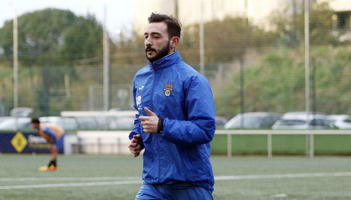 Pablo Carnero durante un entrenamiento del Pontevedra en Príncipe Felipe