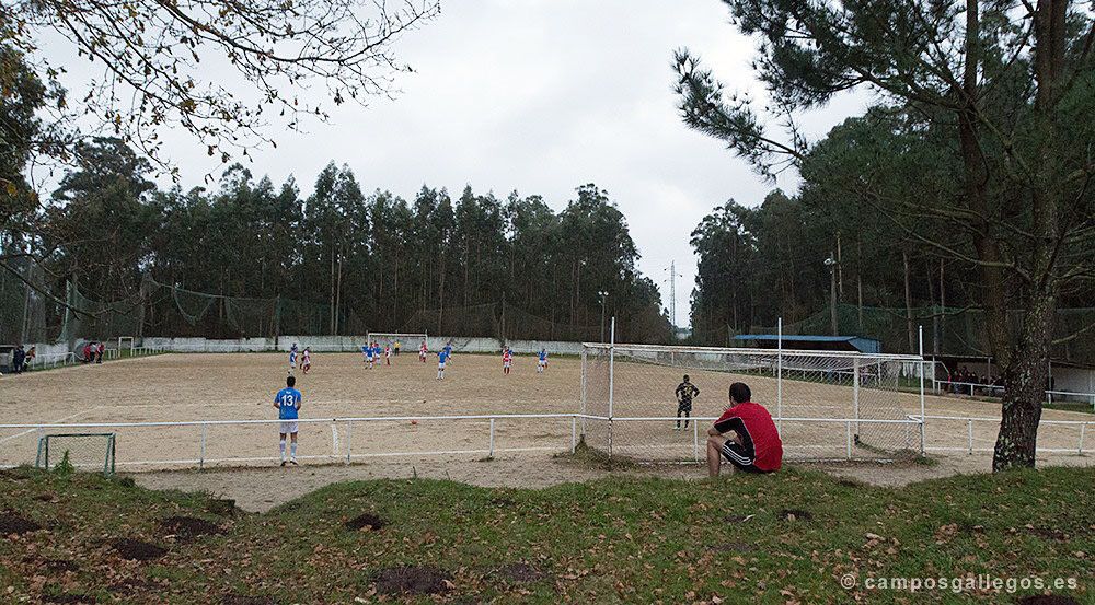 Campo de fútbol de O Casal, en Salcedo