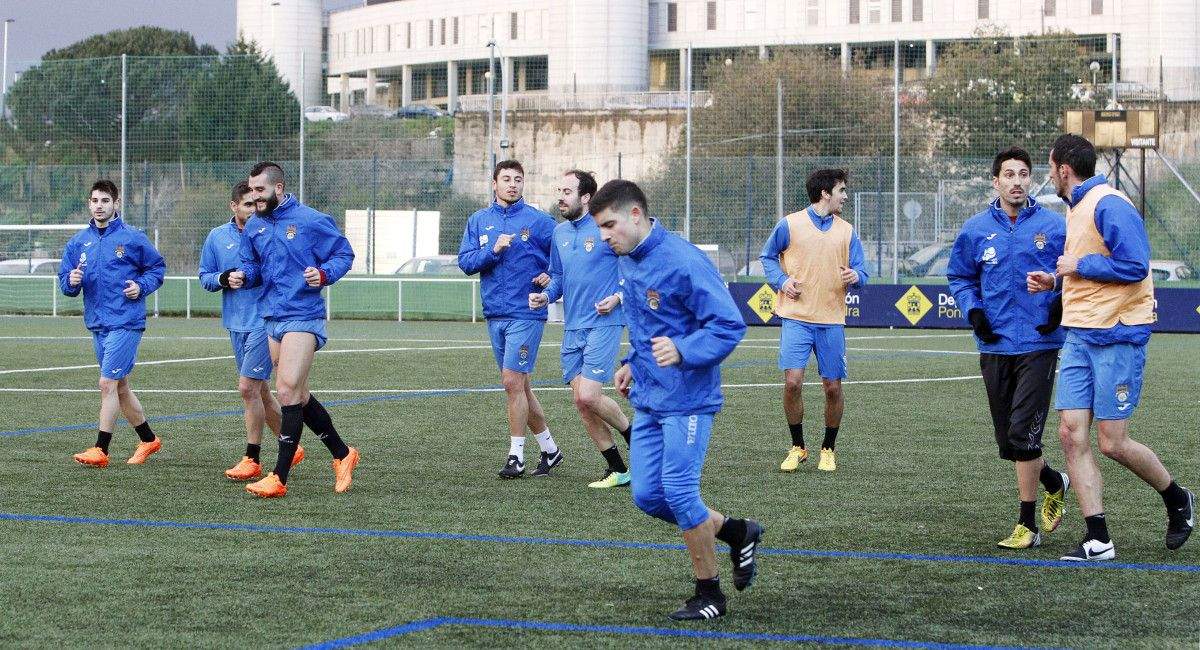 Entrenamiento del Pontevedra en Príncipe Felipe