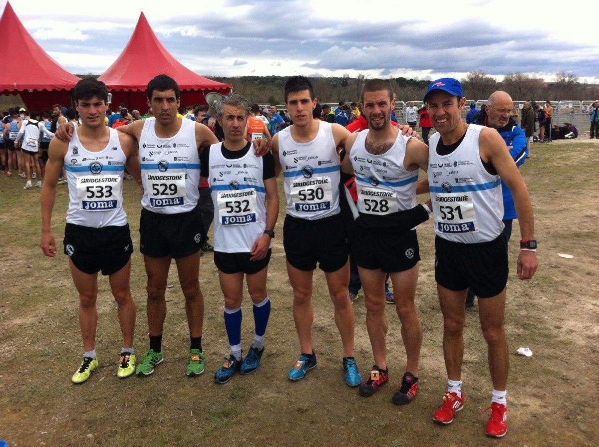 Equipo masculino de cross corto da Gimnástica no Nacional a campo de través