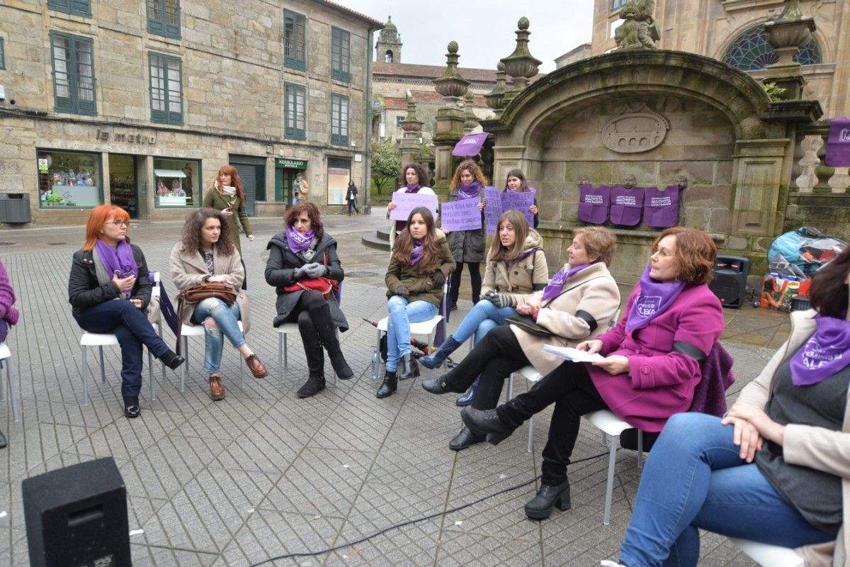 Actividad de la Plataforma Feminista Galega con motivo del Día internacional de la Mujer