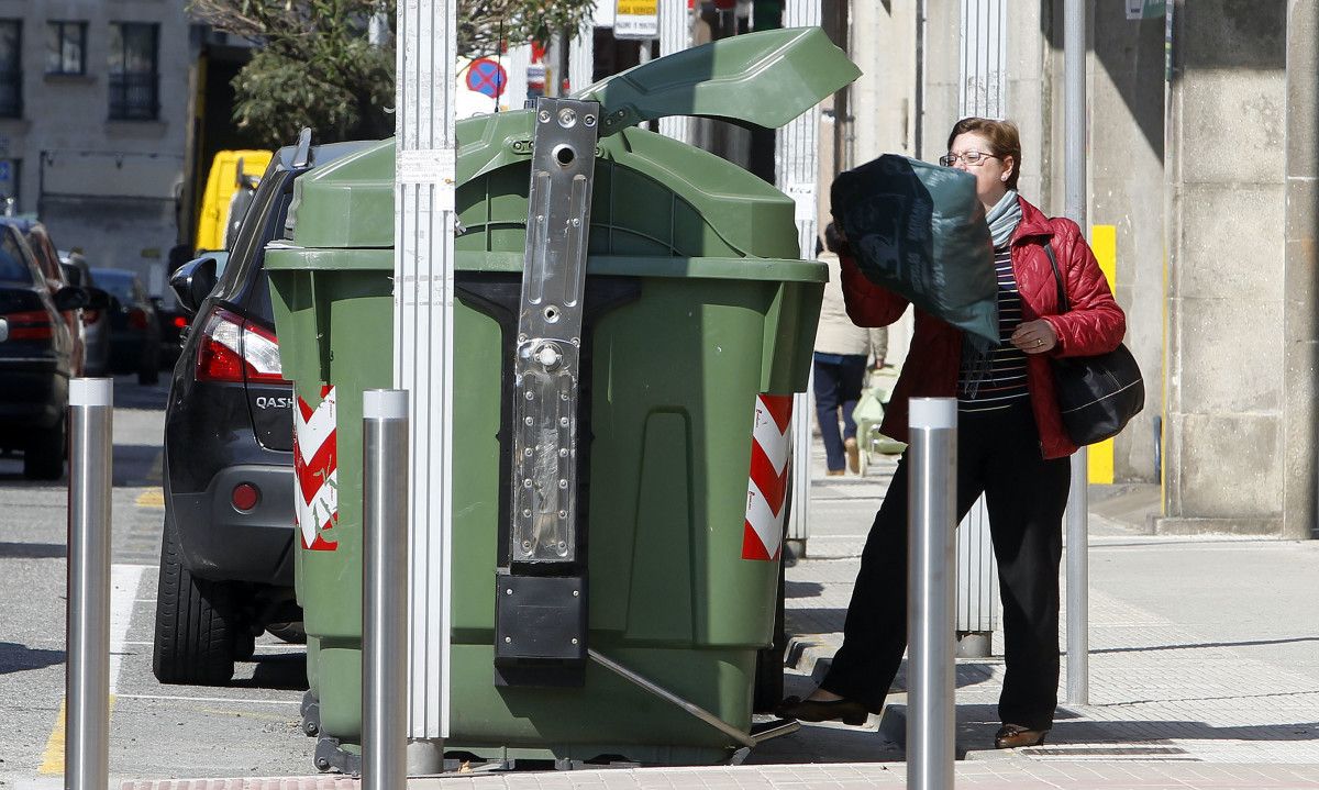 Colector de lixo en Pontevedra