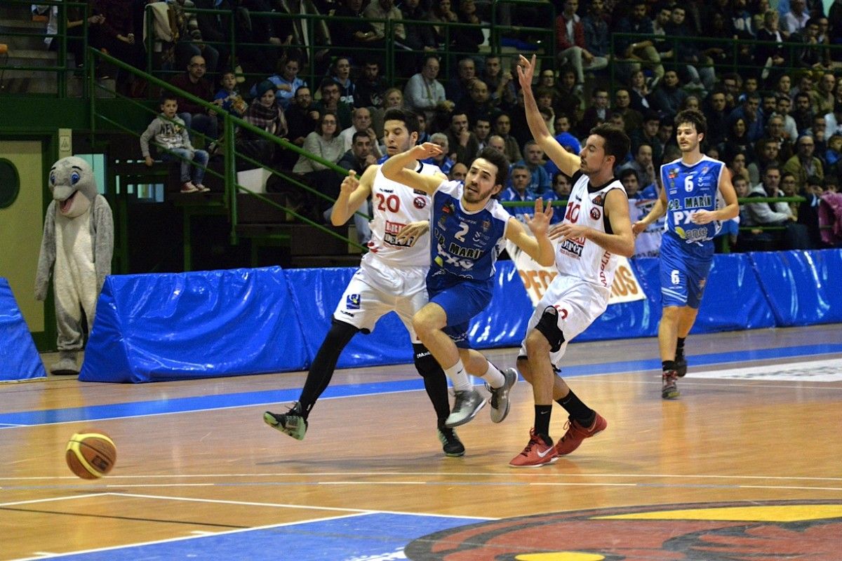 Partido entre Peixe Galego y Ciudad de Valladolid