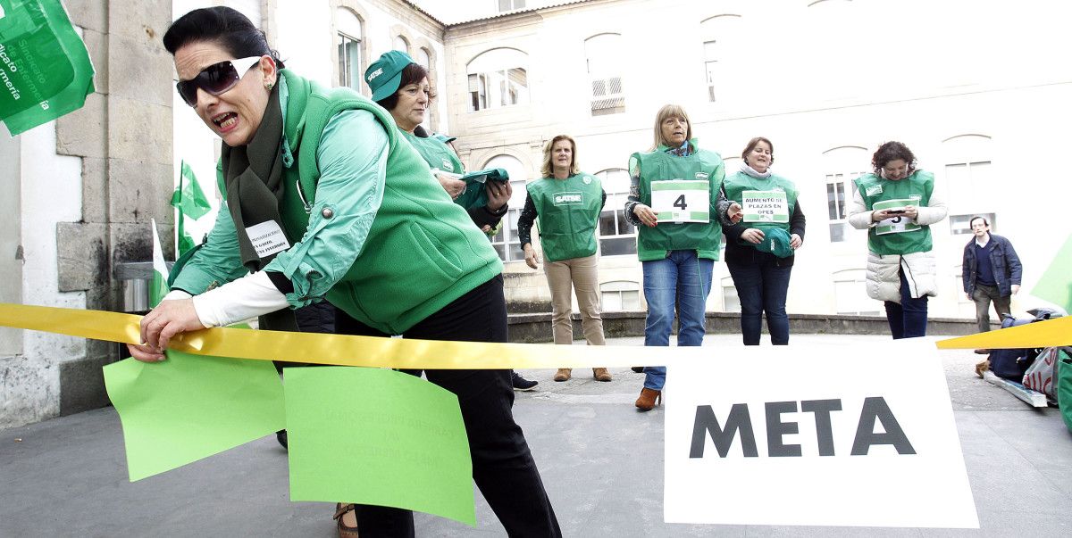 Concentración del SATSE ante el Hospital Provincial.