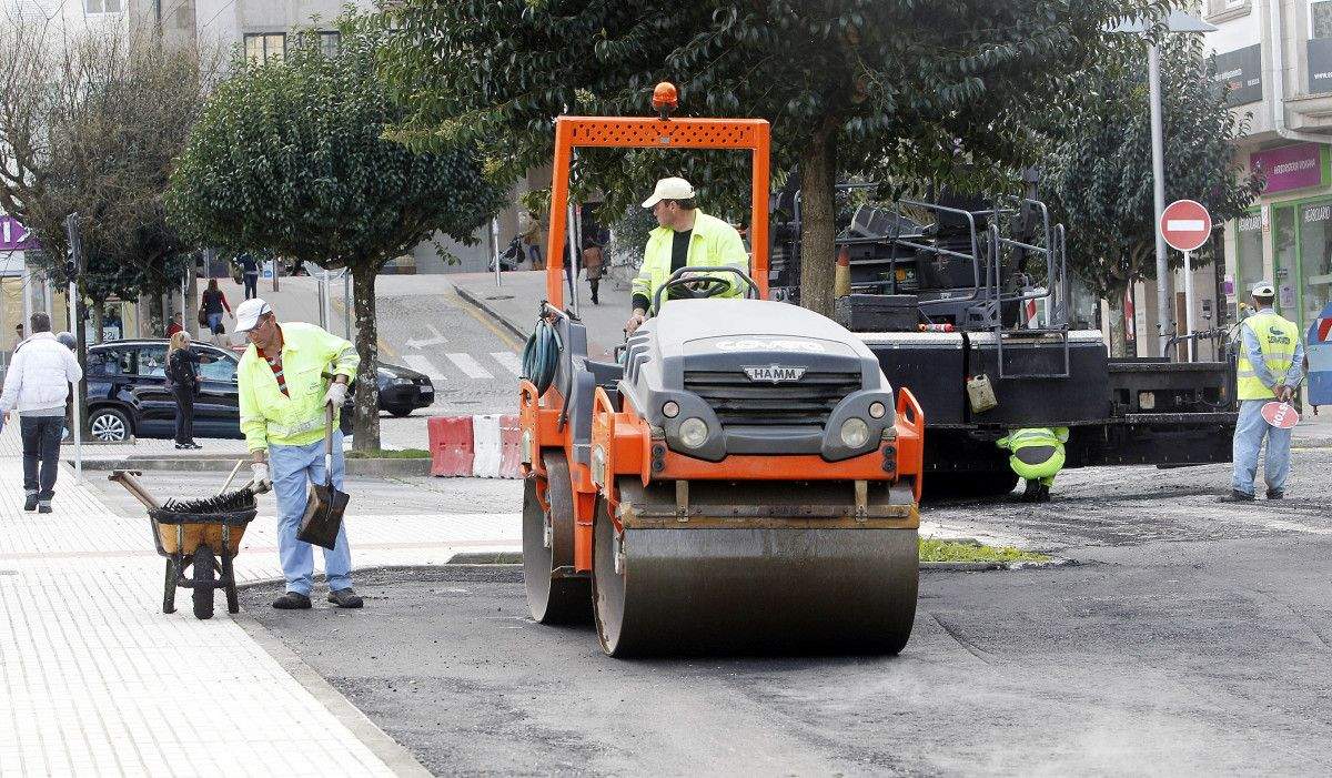 Obras de peonalización na praza de Barcelos