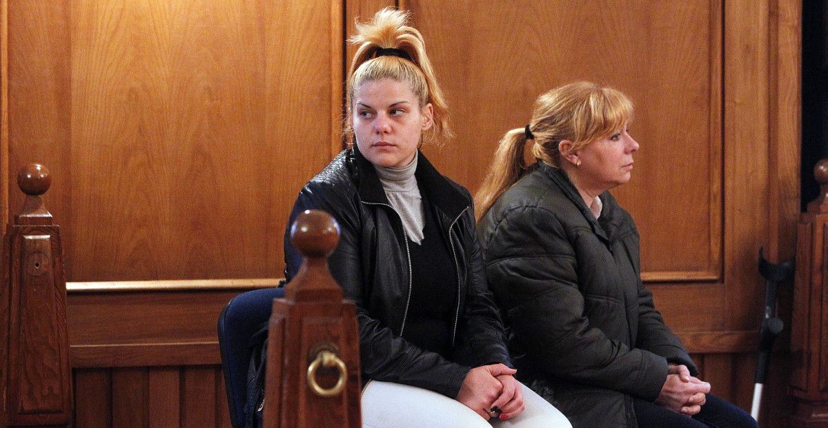 Las dos acusadas del crimen de Chancelas en la Audiencia provincial