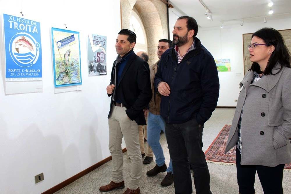 Exposición dos carteis que optan a ser a imaxe da L Festa da Troita
