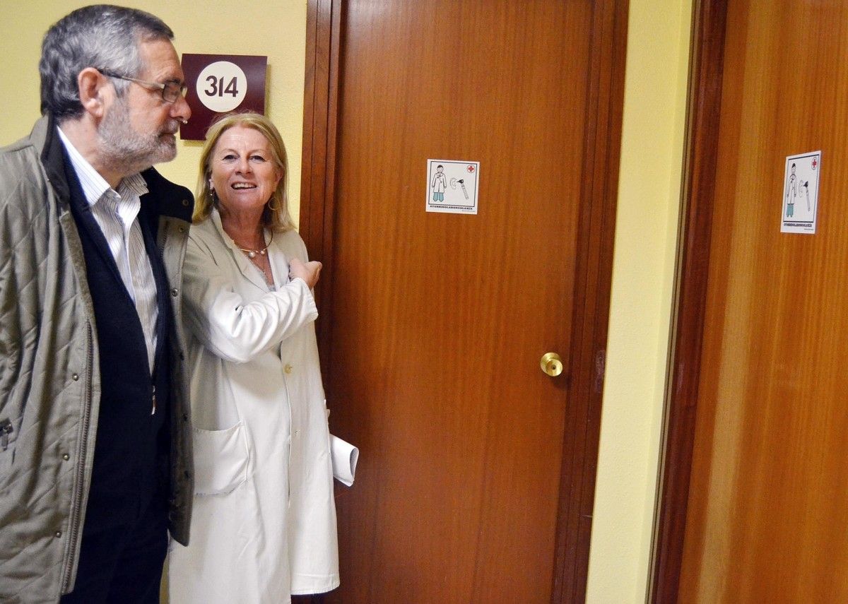 Visita de José Manuel González al Centro de especialidades de la Casa do Mar de Mollabao