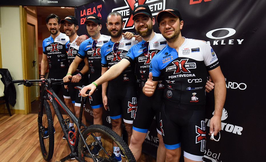 Presentación del equipo 'Ponte 1 reto' para a Titan Desert