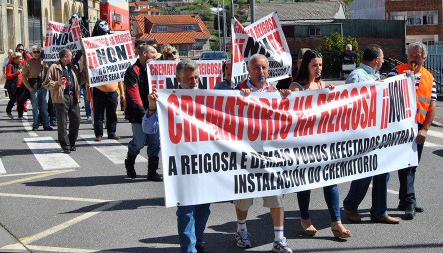 Manifestación en Ponte Caldelas contra o crematorio da Reigosa