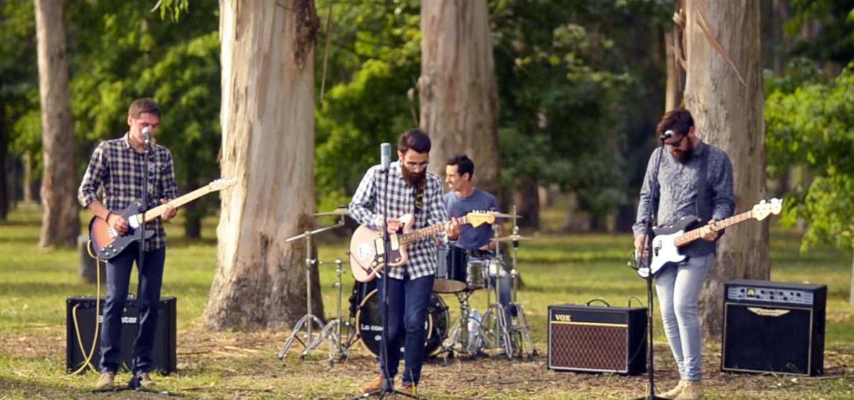 Fotograma de "Algo diferente", o videoclip de La casa de los ingleses
