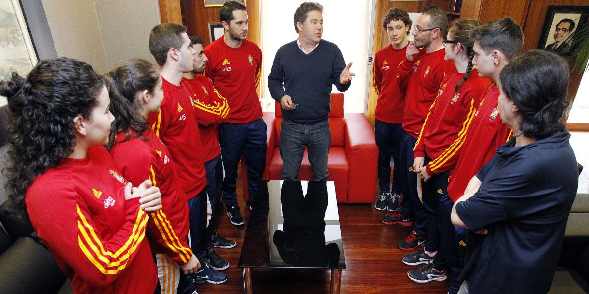 Recepción en el Concello a los deportistas del Club Ximnasia Pontevedra