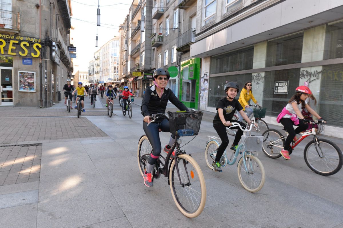 Pedalada por las calles de Pontevedra
