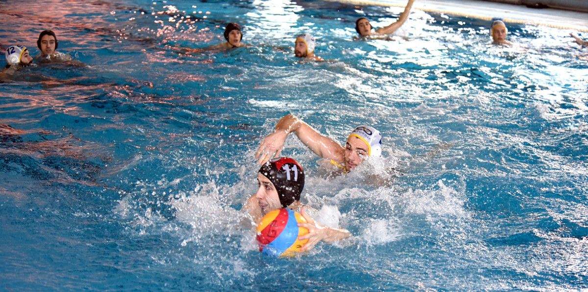 Primeiro partido da final galega de waterpolo entre Galaico e Coruña