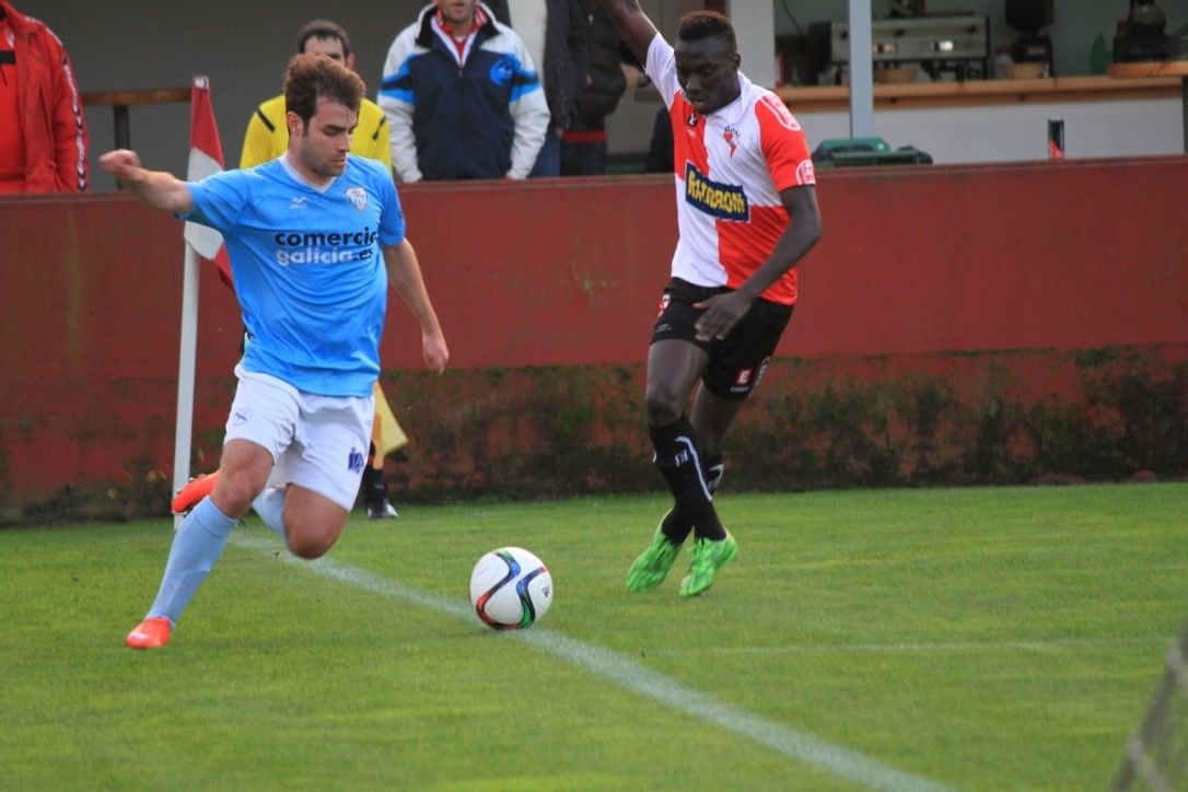 Partido entre Ribadeo e Arosa no Pepe Barrera