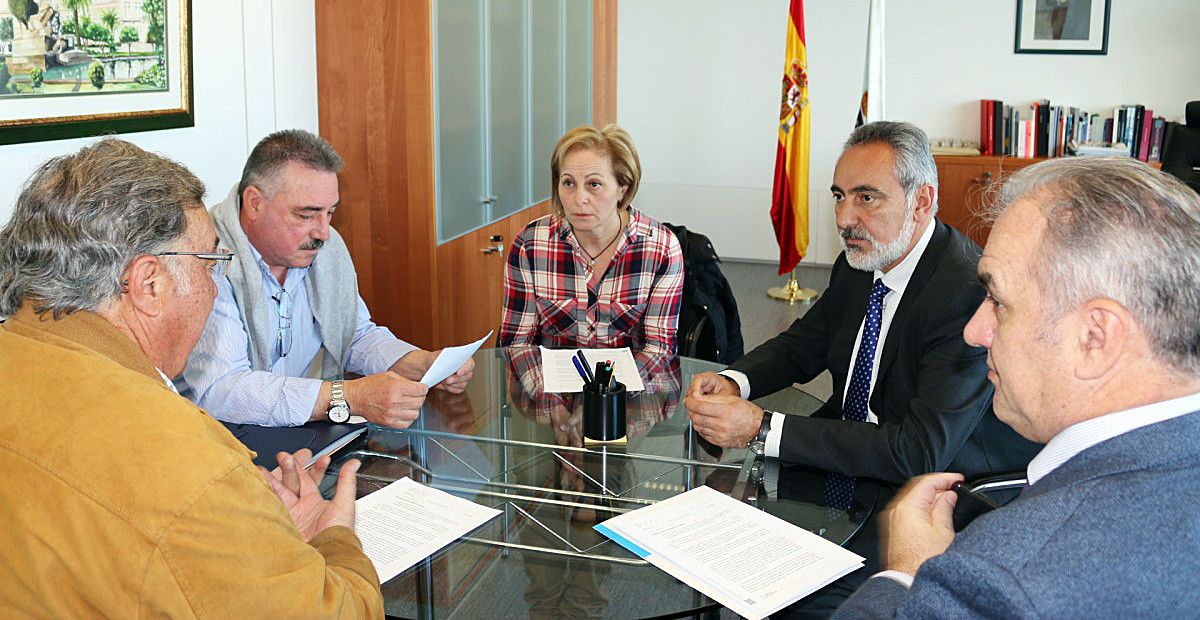 Reunión en la Xunta de los promotores de la IGP: Riberas del Morrazo