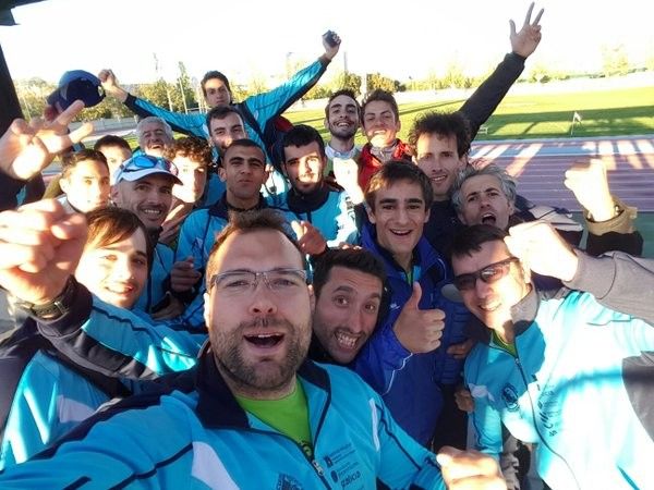 O equipo da Gimnástica celebra o segundo posto en Alcobendas