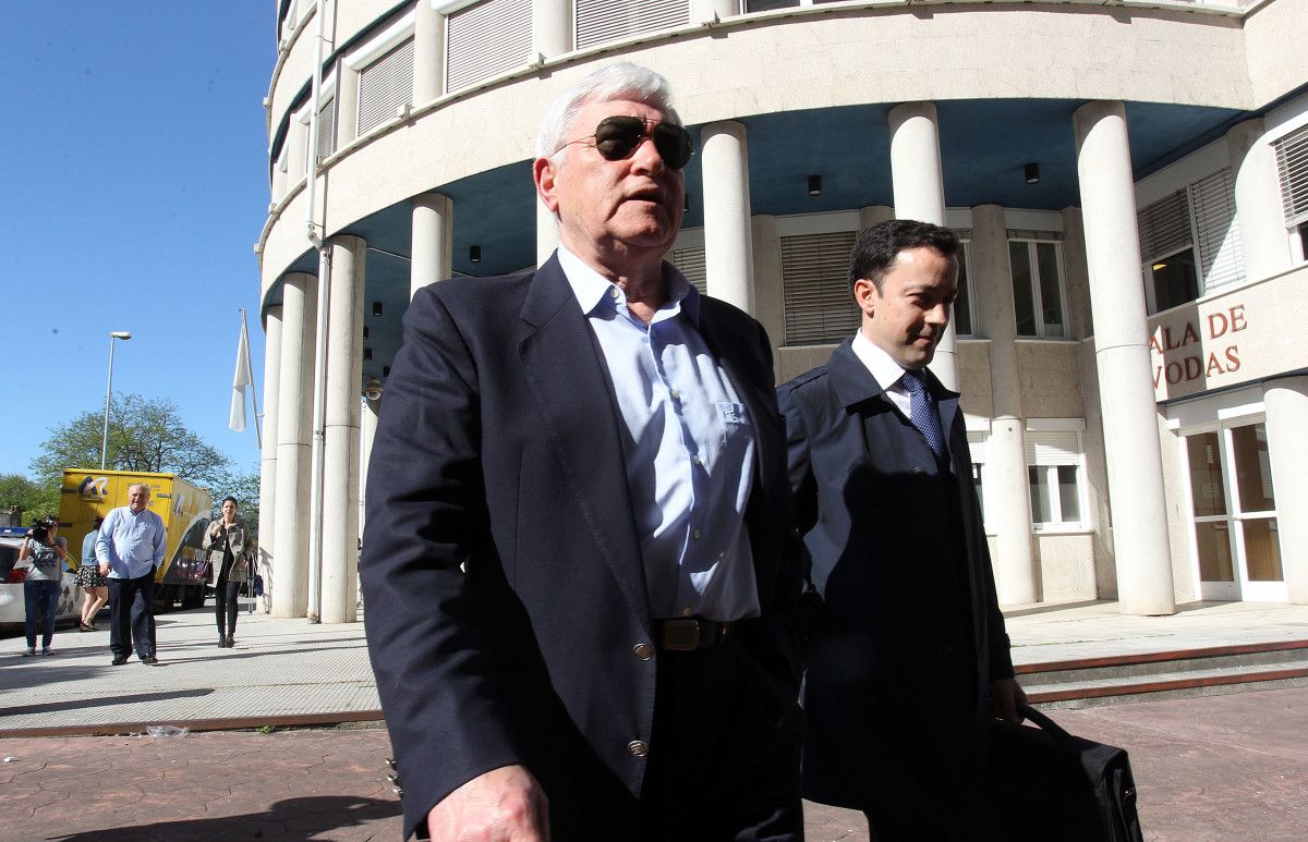 Nené Barral a su salida de los juzgados de A Parda