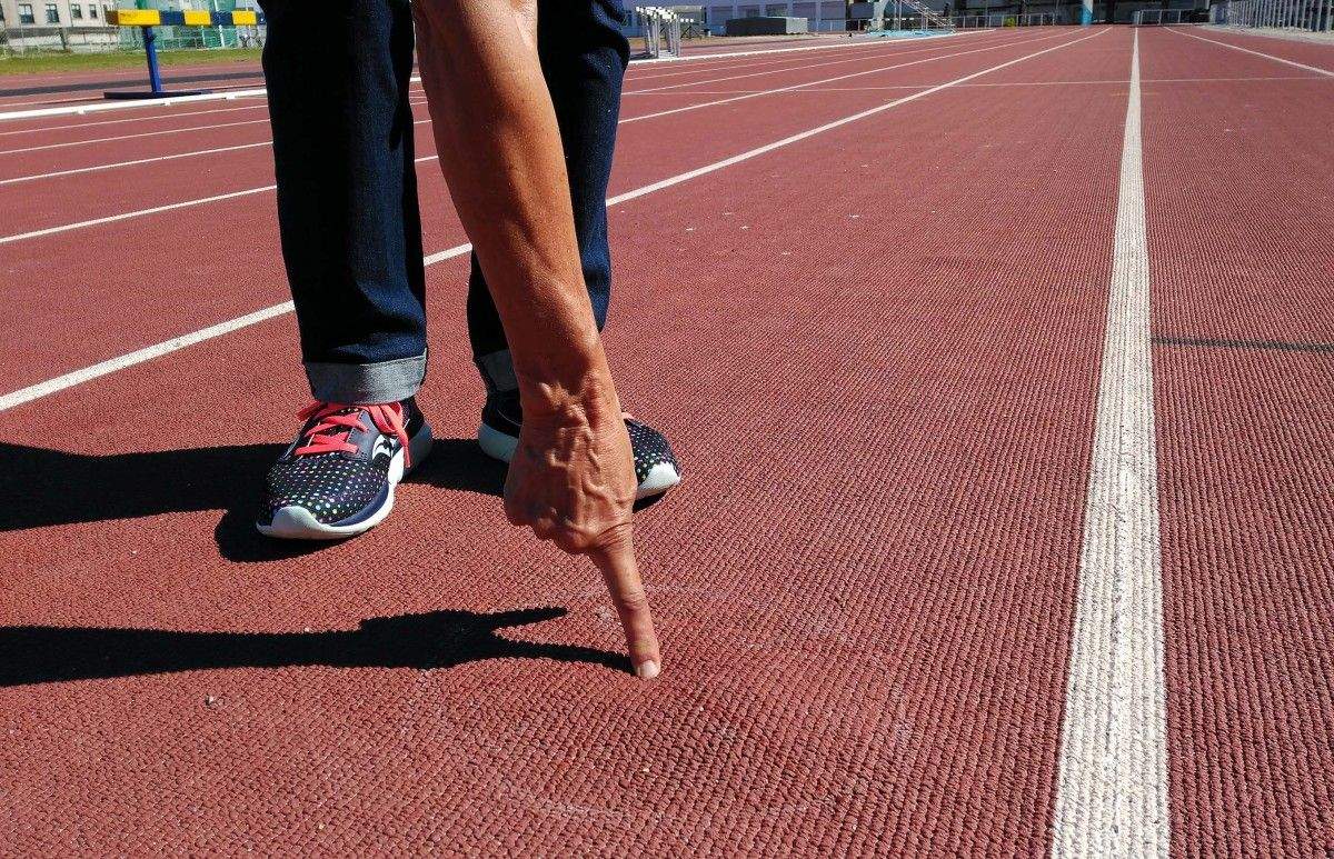 Burbujas de aire en la pista de atletismo del CGTD