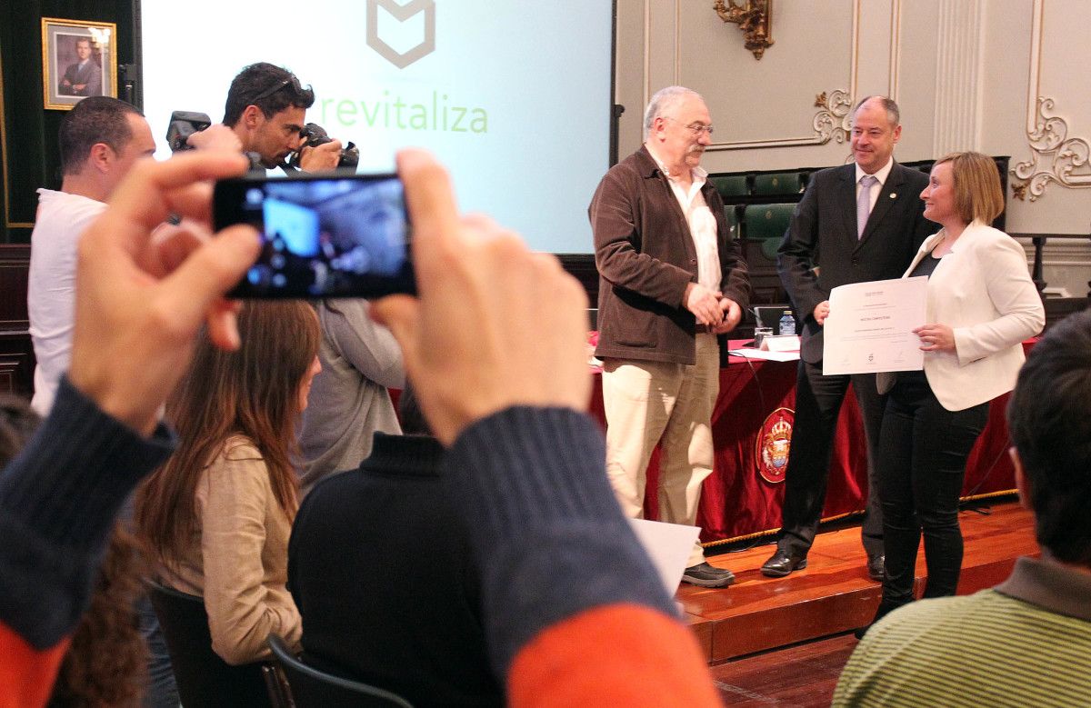 Acto de entrega de los títulos de Maestros composteiros
