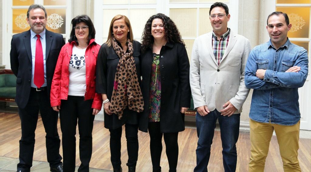 La presidenta de la Deputación con los nuevos viveristas